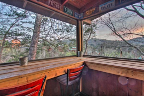 Pigeon Forge Cabin with Hot Tub and Mountain Views!